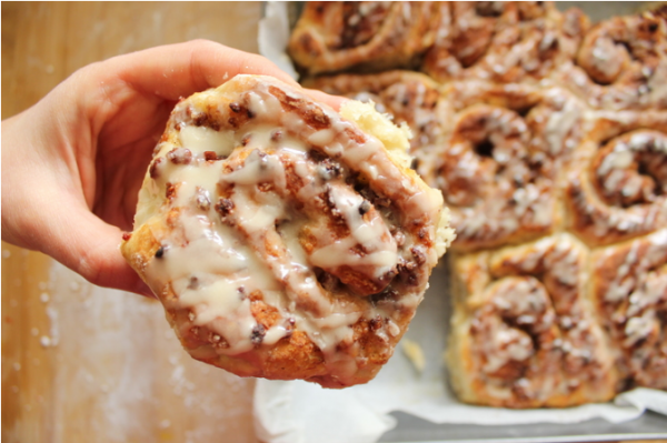 Vegan Banana Date Cinnamon Rolls